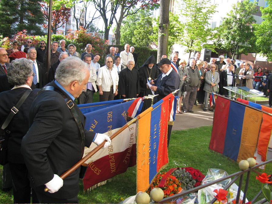 Charenton 2009 - Le Khatchkar --- Cliquer pour agrandir