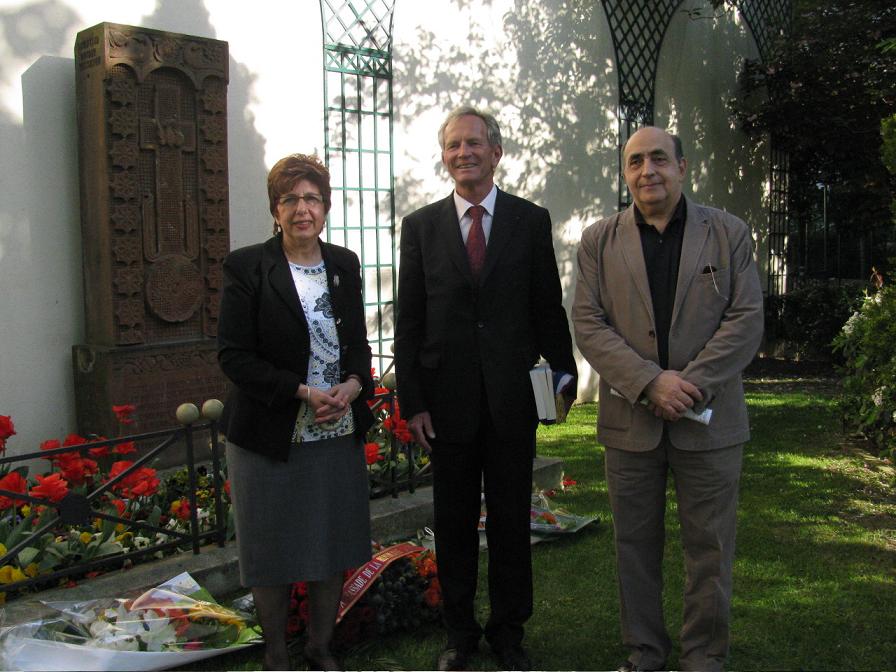 Charenton 2009 - Le Khatchkar --- Cliquer pour agrandir