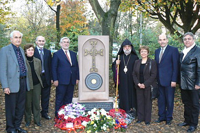 Khatchkar à Cardiff --- Cliquer pour agrandir