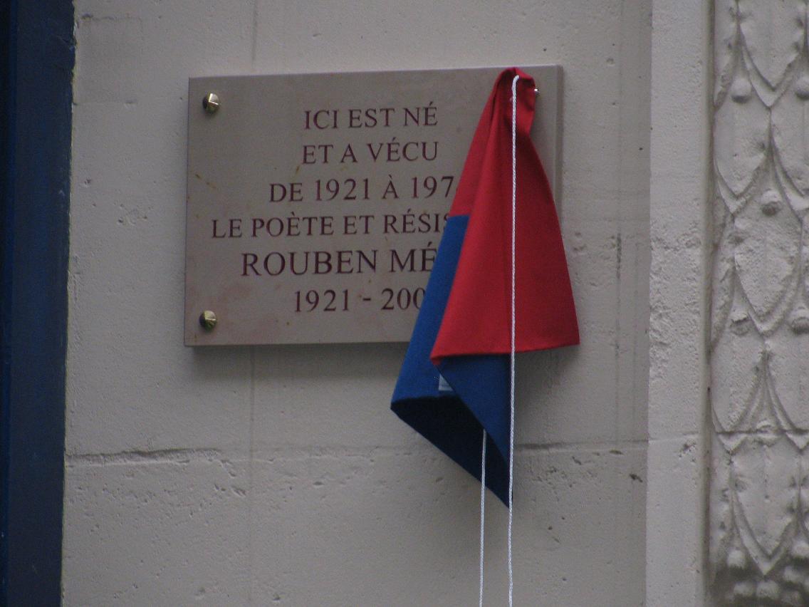 Dévoilement de la plaque<br>© P. Pilibossian) --- Cliquer pour agrandir